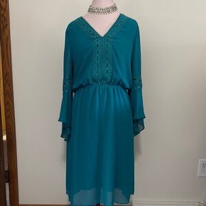 Beauport teal flowy dress in size 10